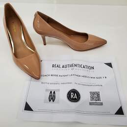 AUTHENICATED Coach Women's' Beige Patent Leather Pumps/Heels Size 7B