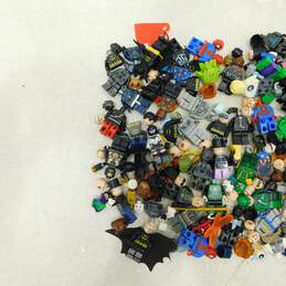 9.6oz Lego TV/Movie Mini Figures Bulk Lot alternative image