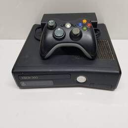 Microsoft Xbox 360 Slim 250GB Console Bundle with Controller & Games #6 alternative image