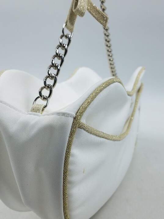 Authentic DIOR Parfums White Chain Shoulder Bag image number 3