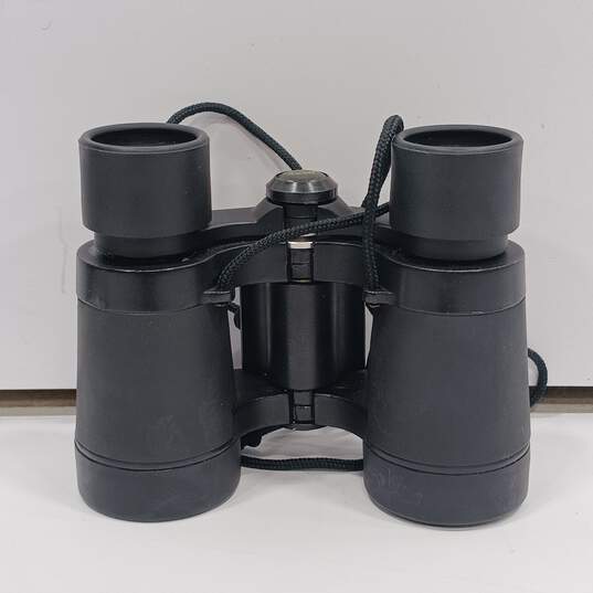 Bushnell Powerview 4x30 Compact Binoculars with Matching Carry Case image number 2