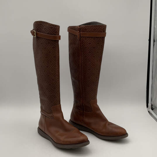 Womens Brown Leather Almond Toe Side Zip Knee High Riding Boots Size 8 B image number 1