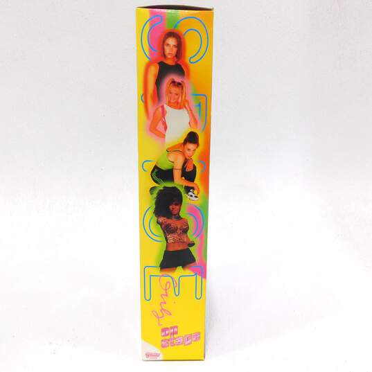 1998 Galoob Posh Spice Spice Girls On Stage Doll IOB image number 3