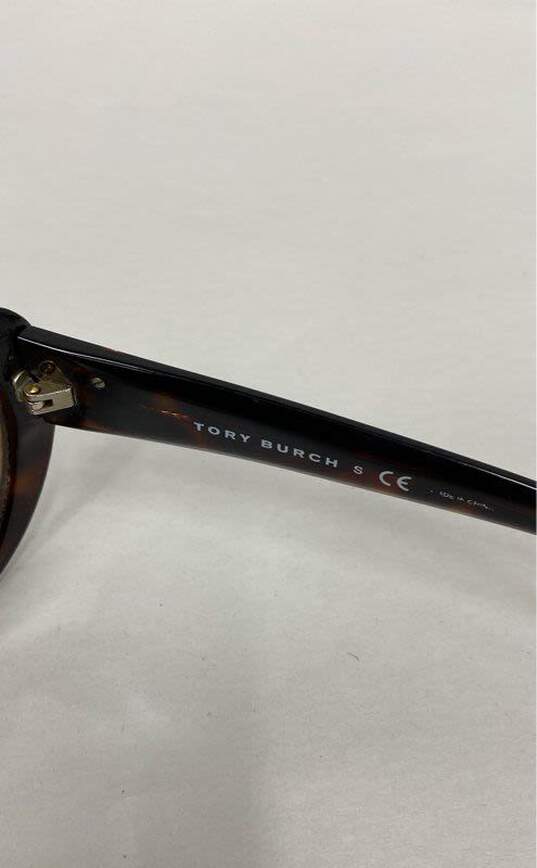 Tory Burch Brown Sunglasses - Size One Size image number 7