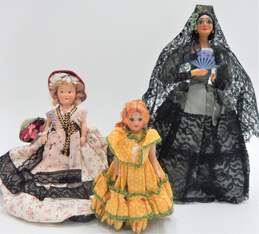 Vntg Collector Dolls Lot alternative image