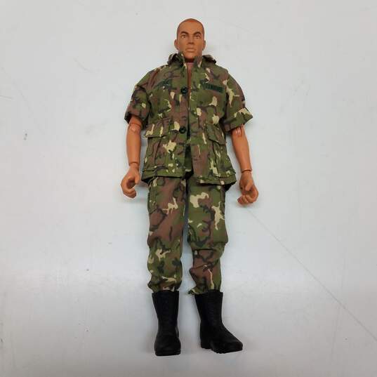 Pair of G.I. Joe Military Action Figures image number 2