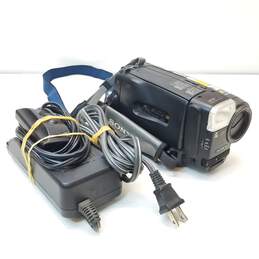 Sony Handycam CCD-TR916 Video8 Camcorder
