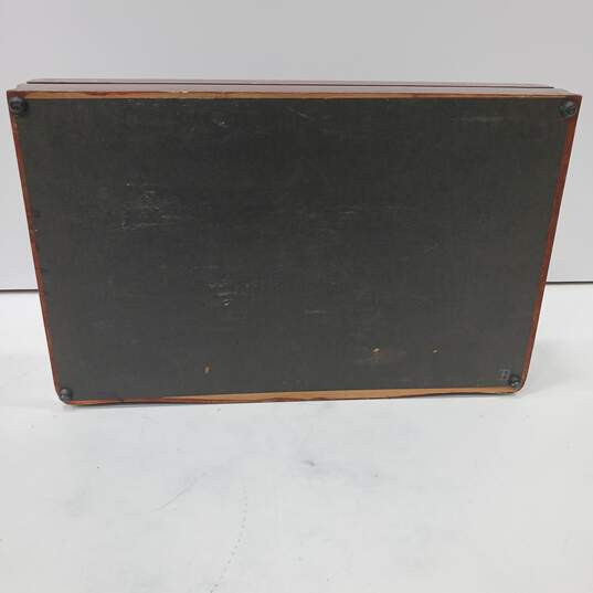 Vintage Holmes & Edwards Inlaid Silverplate Flatware Set in Wooden Case image number 5