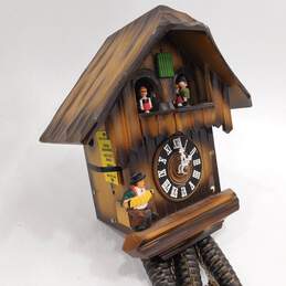 VNTG West German Cuendet Brand Wooden Cuckoo Clock alternative image