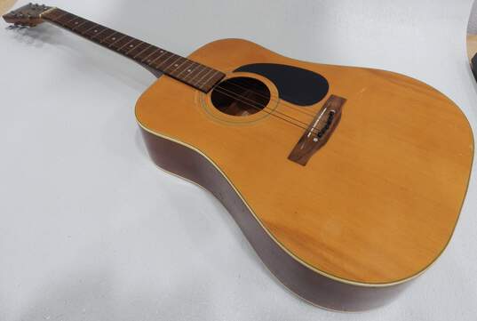 VNTG Hondo Model H155 Wooden Acoustic Guitar image number 3