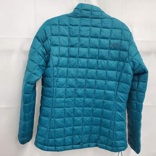 The North Face Thermoball Eco Women's Insulated Puffer Jacket Size Medium image number 2