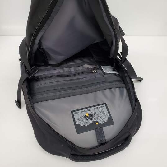 The North Face Fall Line Flexvent 14 x 21 Black Backpack image number 3