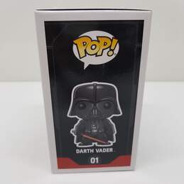 Funko Pop! Star Wars 01 Darth Vader Bobble-Head Figurine alternative image