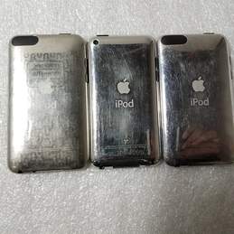 Lot of Three Apple iPods Model A1318, A1367 & A1288 alternative image