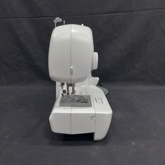 White Brother Sewing Machine w/ Foot Pedal image number 5