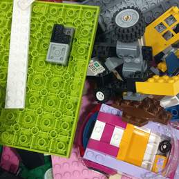 6.5lb Bulk Lot of Assorted Lego Bricks, Pieces & Parts alternative image