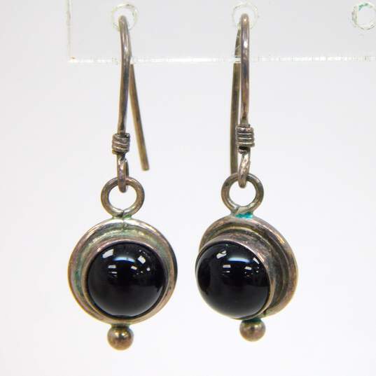 Taxco Mexico 925 Black Beaded Liquid Silver Necklace Modernist Circle & Onyx Cabochon Drop Earrings & Granulated Oval Ring 19g image number 2