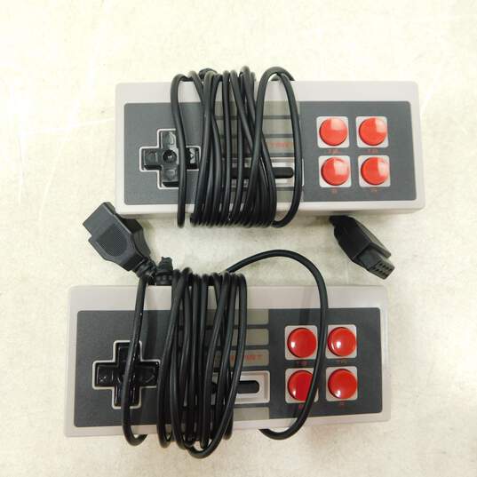 Nintendo NES Classic Edition image number 4