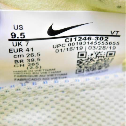 Nike Air VaporMax SE Luminous Green Women's Shoe Size 9.5 image number 5