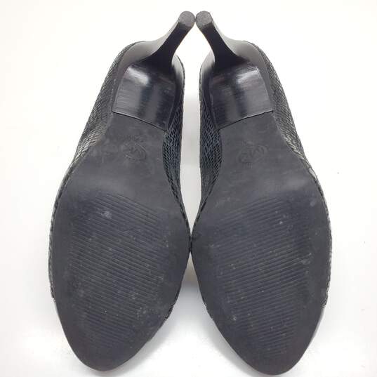 MICHAEL Michael Kors Black Leather  Pump Heels Women's Size 7.5M image number 4