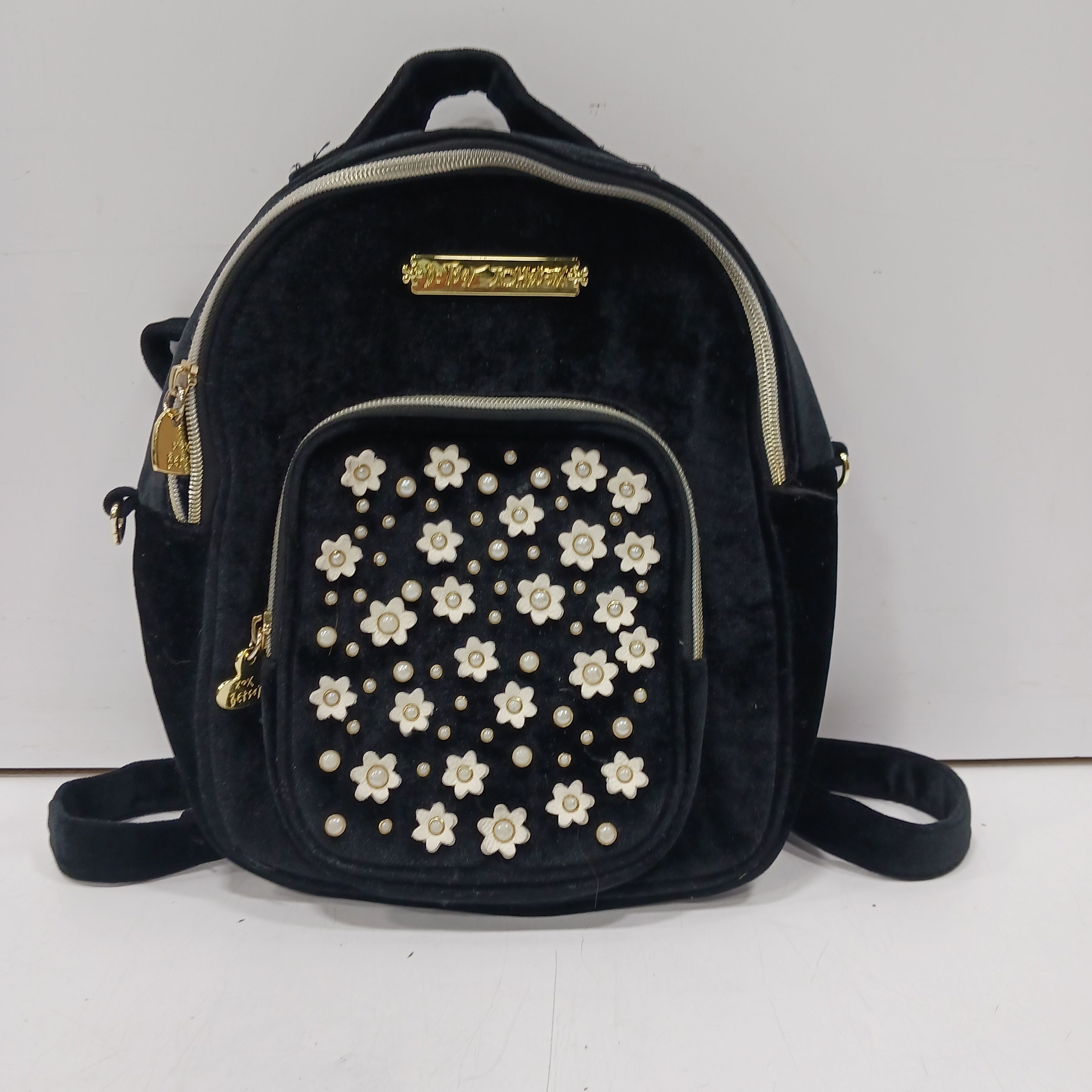 Betsey Johnson Macy's Exclusive Quilted Backpack in Black | Lyst