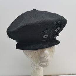 Toucan Collection New York Black Beret Women's Hat