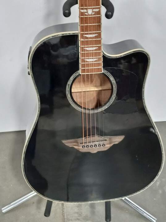 The Urban Guitar Collection - Player Electric 6-String Acoustic Guitar image number 3