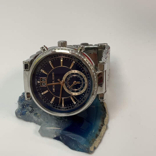 Designer Michael Kors Silver-Tone Round Stainless Steel Analog Wristwatch image number 1