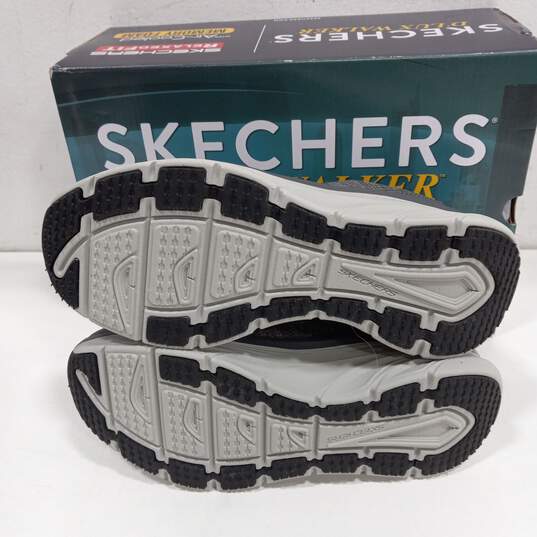 Skechers D'Lux Walker Men's Slip-On Shoes (Size 9) image number 3