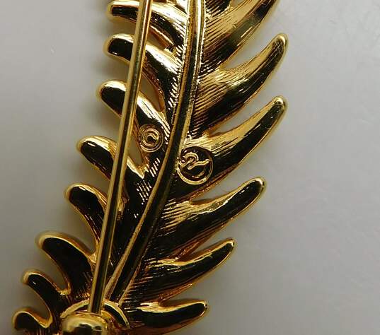 Swarovski Designer Crystal Gold Tone Feather Brooch 10.0g image number 5
