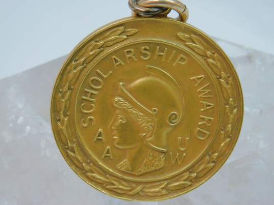 Vintage 10K Yellow Gold AAUW Scholarship Award Medal 13.8g image number 4