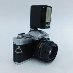 VNTG Minolta Brand XG9 Model Film Camera w/ Flash and Lenses alternative image