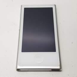 Apple iPod Nano (7th Generation) - Lot of 2 alternative image