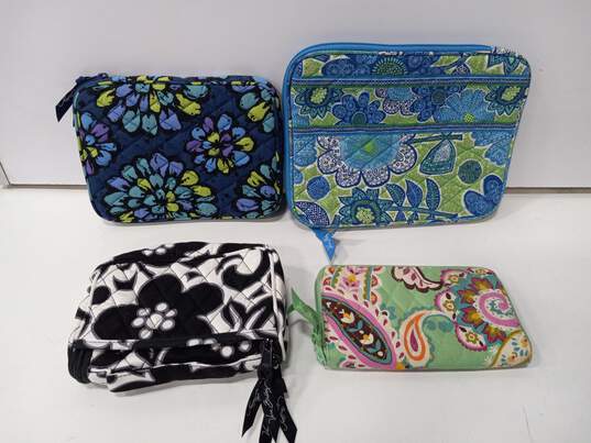Lot of 4 Assorted Vera Bradley Clutch Purses image number 2