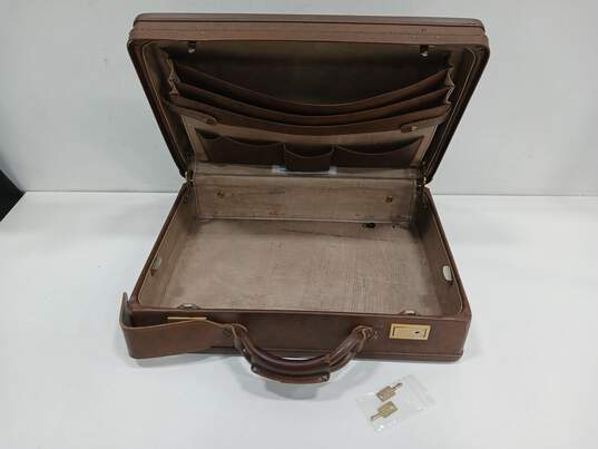 Vintage Hartmann Belting Leather Attache Case w/Keys image number 1