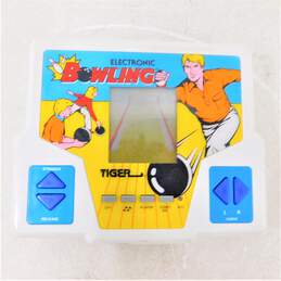 Vintage Tiger Handheld Video Games Bowling & Pinball alternative image