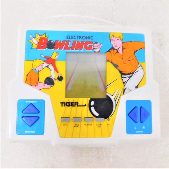Vintage Tiger Handheld Video Games Bowling & Pinball image number 2