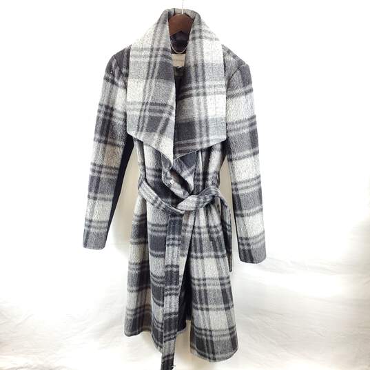 BCBGENERATION Women Grey Plaid Trench Coat S image number 2