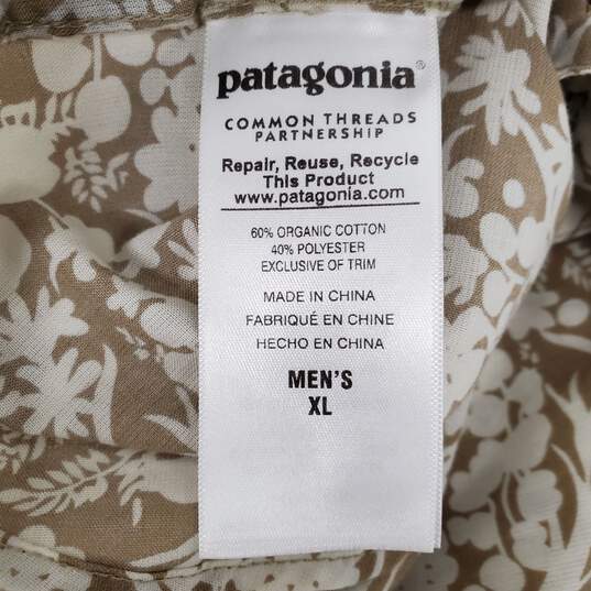 VTG Patagonia MN's Tan & White Organic Cotton Floral Print Shirt Size XL image number 4