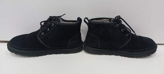 Ugg Unisex Black Suede Boots Size 10 image number 2