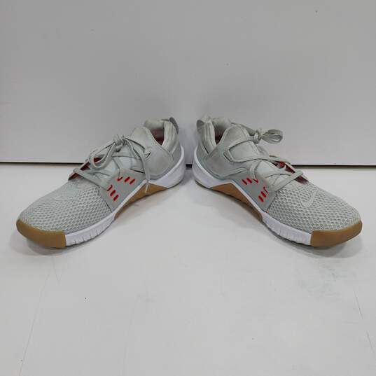 Nike Metcon 2 Men's Gray Sneakers Size 7 image number 2