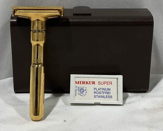 Vintage Merkur Soligen Gold Razor image number 2