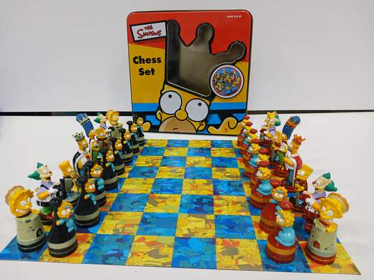 The Simpsons Chess Set image number 2