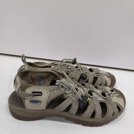 Keen Women's Gray Sandals Size 7 image number 2
