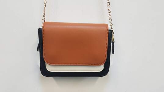 Guess Multicolor Crossbody Bag image number 1