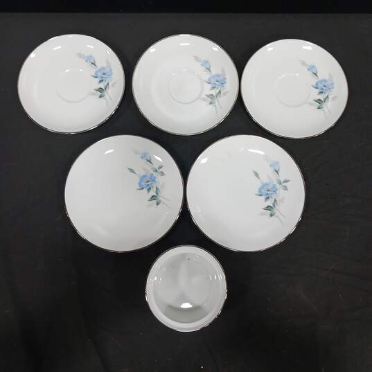 Set of 6 Assorted Noritake Sylvia 6603 Floral Dishes image number 2