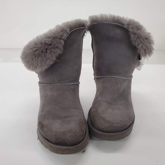 UGG Women's Bailey Button Gray Suede Boots Size 7 image number 2
