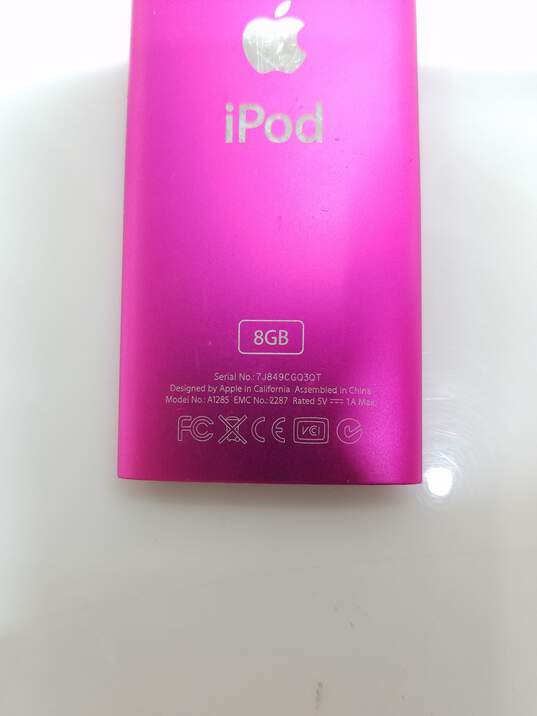 Apple iPod Nano 4th Generation 8GB Pink image number 5