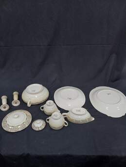 8PC Sovereign by Salem Serving Dishes alternative image