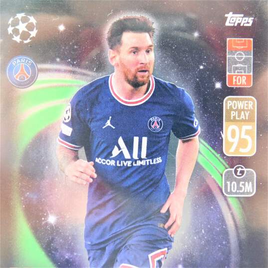 2021-22 Lionel Messi Topps Match Attax UCL Extra Out of This World image number 2